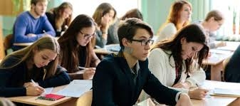 Старшая школа в Украине станет трехлетней: школьники будут учиться 12 лет -  today.ua