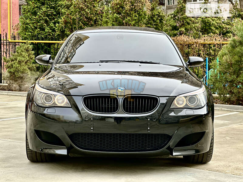 bmw_m5__526705166f.jpg