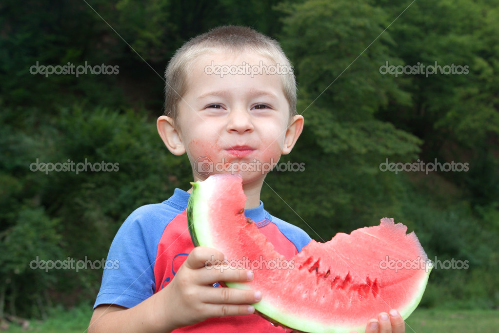 depositphotos_13193402-stock-photo-jolly-boy-eating-greedily-tasty.jpg