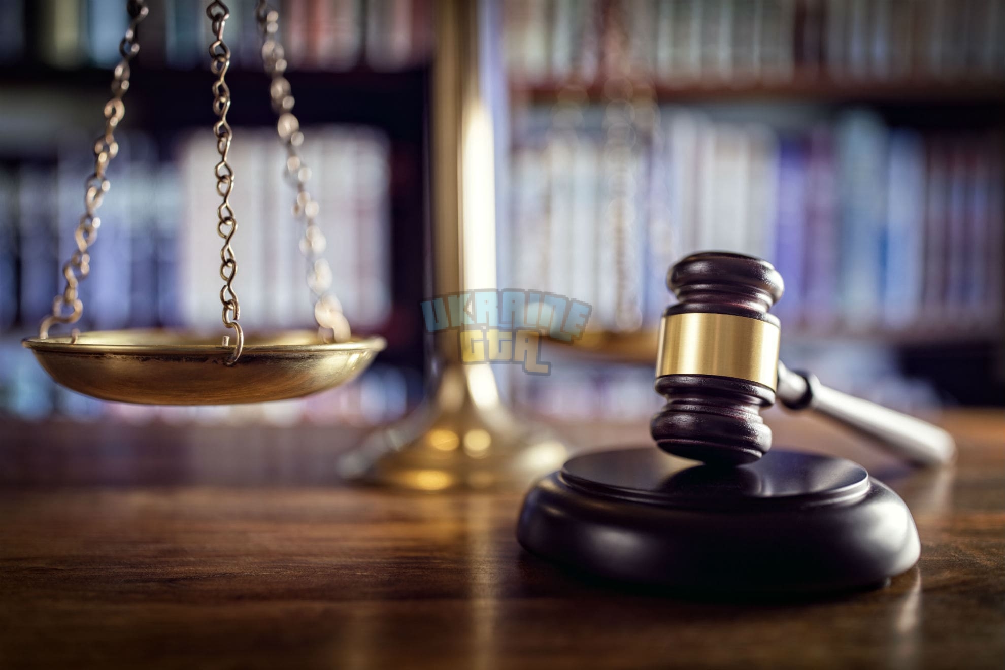 gavel-scales-of-justice-and-law-books-P6F8T5D-min.jpg