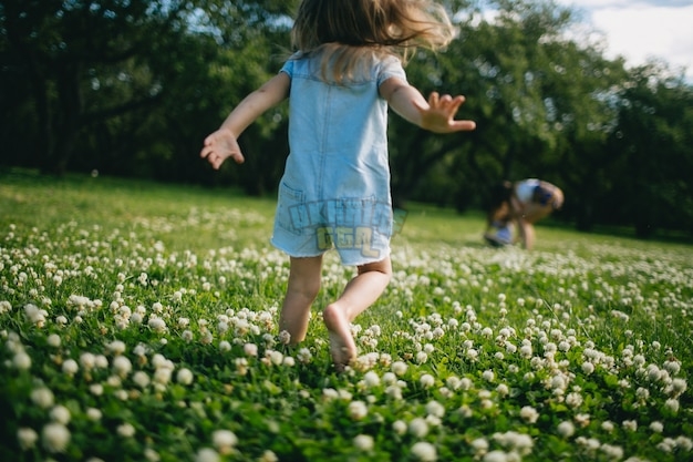 kid-running-on-the-grass_4244-110.jpg