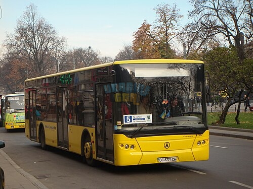 New_LAZ_A183_in_Lviv_A5.jpg