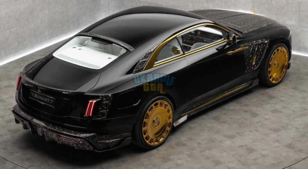 Rolls-Royce-Spectre-otdelali-zolotom2-1024x562.jpg