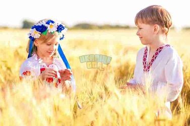 Ukraine-children-boy-girl-wheat_large.jpg