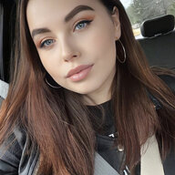 Анна Довбуш