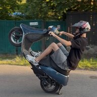 Марк Альварез.