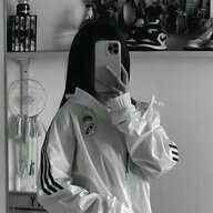 Ден Парасоля