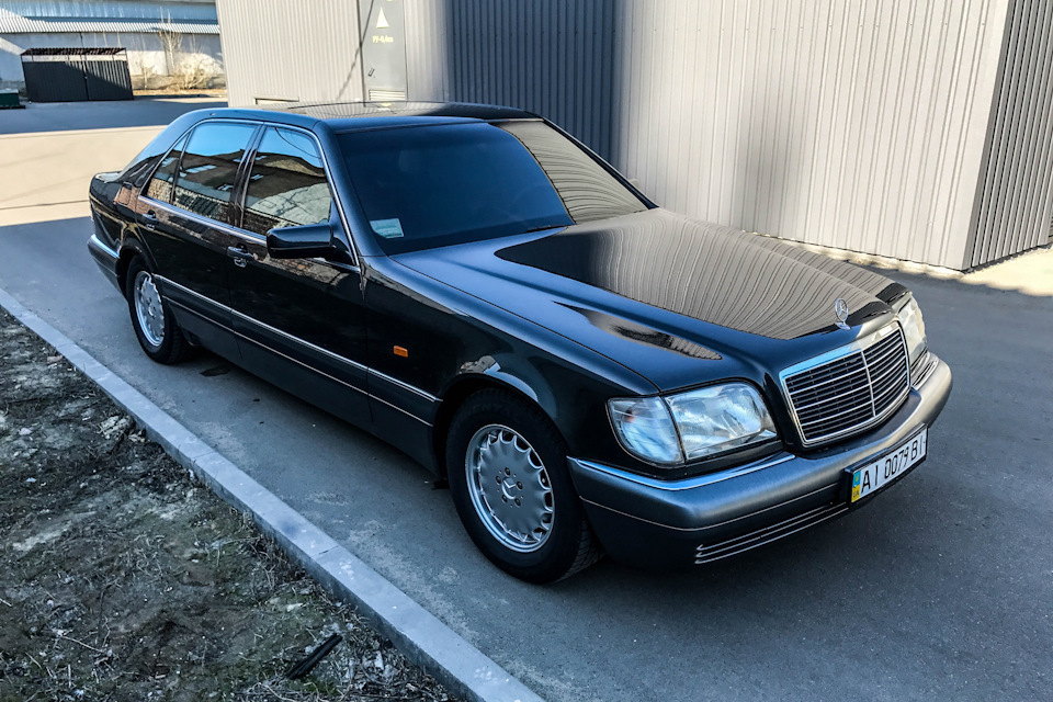 Мерседес W140 из лихих девяностых сохранился как новенький! - Quto.ru